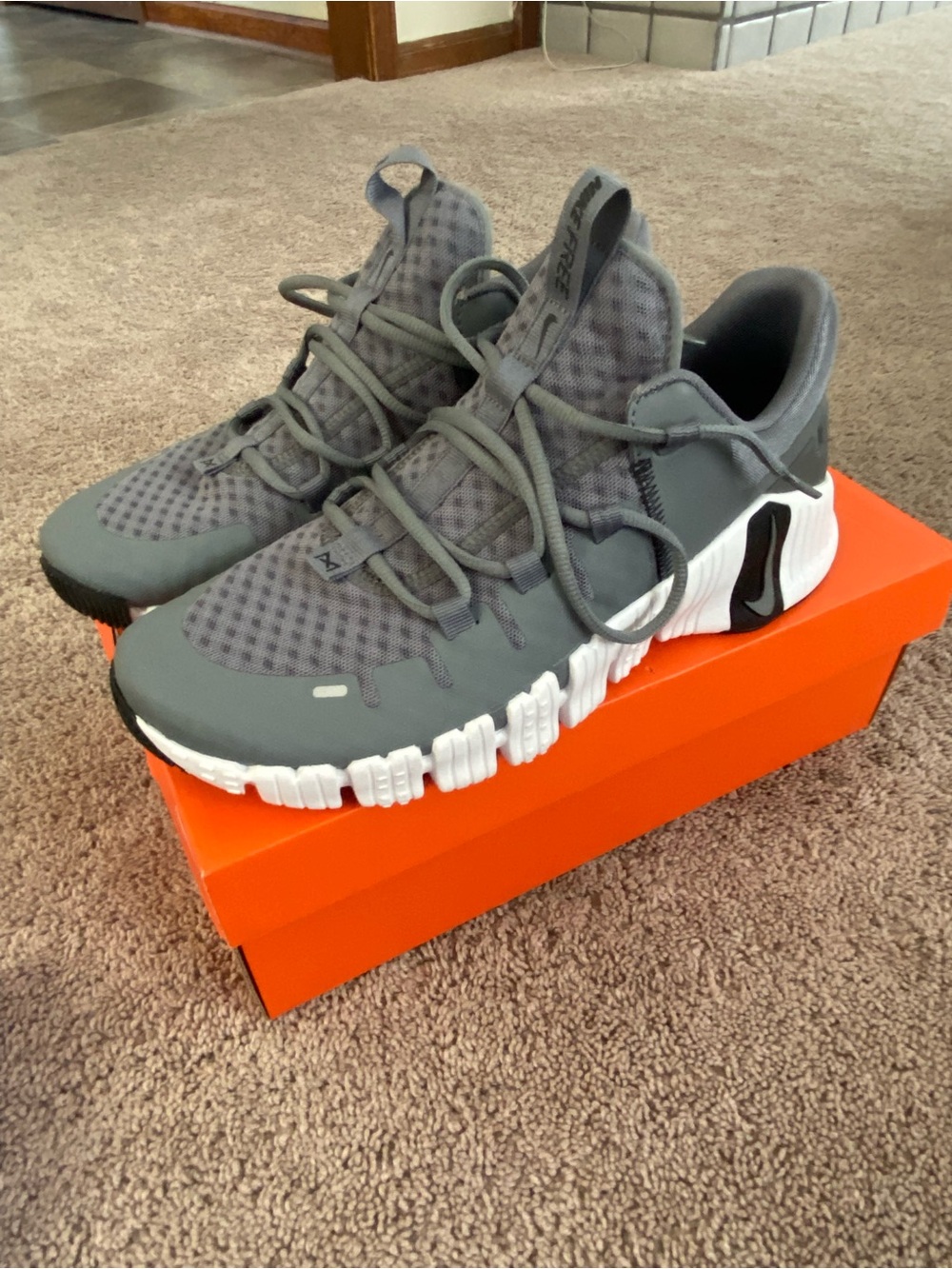 Mens 10.5 Nike Free Metcon 5